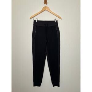 Athleta Headland Hybrid Trek Jogger in Black Size 0